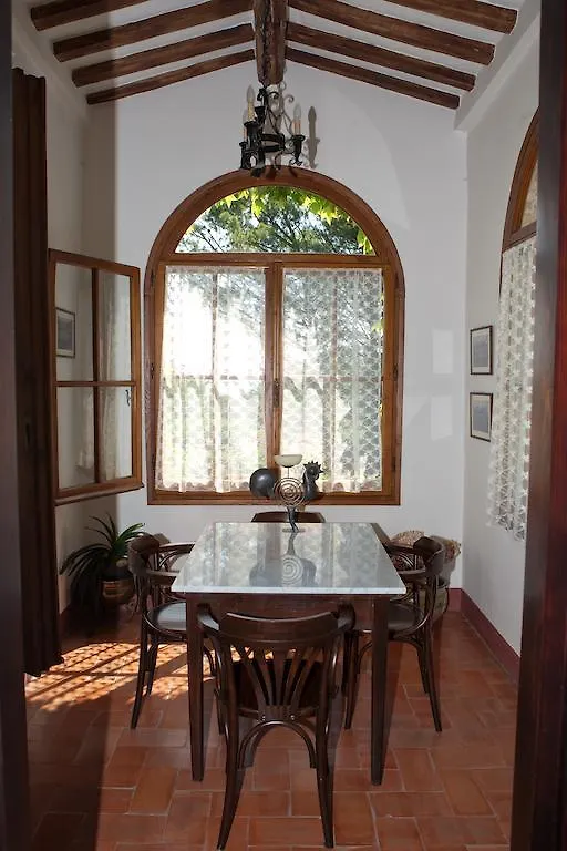 Antico Convento Santa Chiara 3*, سارتيانو